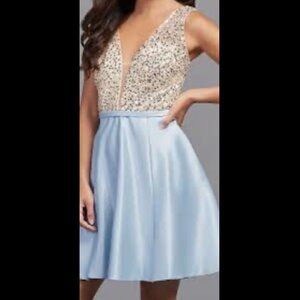 PROMGIRL HOMECOMING DRESS - NWT SIZE M - BLUE